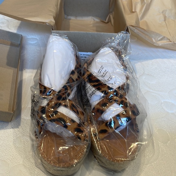 NIB Madewell The Malia Espadrille Sandals in leopard calf hair - Picture 7 of 7